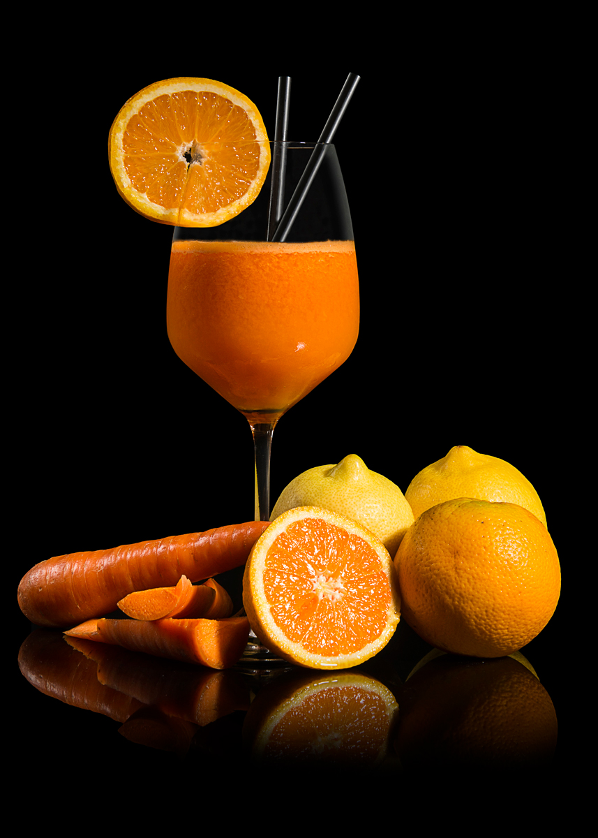 Still Life bicchiere di succo arancia